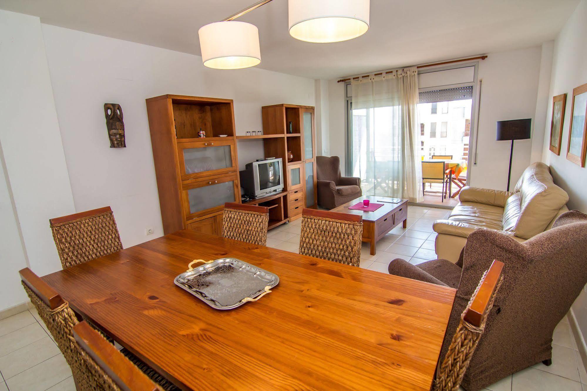 Agi Torre Quimeta Apartments Roses Exterior photo